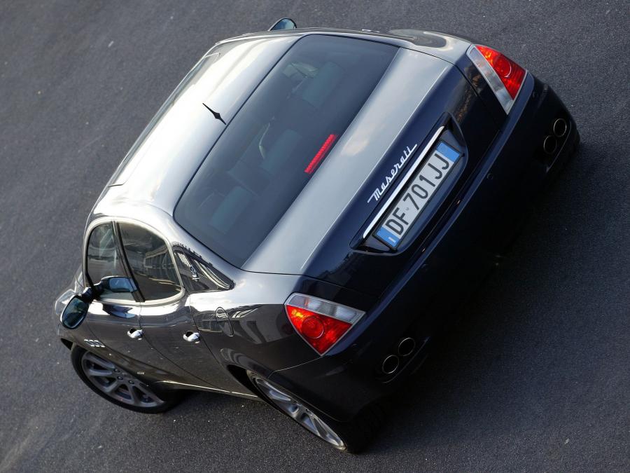  Maserati Quattroporte Automatic 2005 года  (фото 9 из 30)